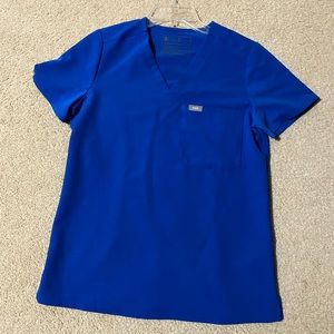 figs scrub top